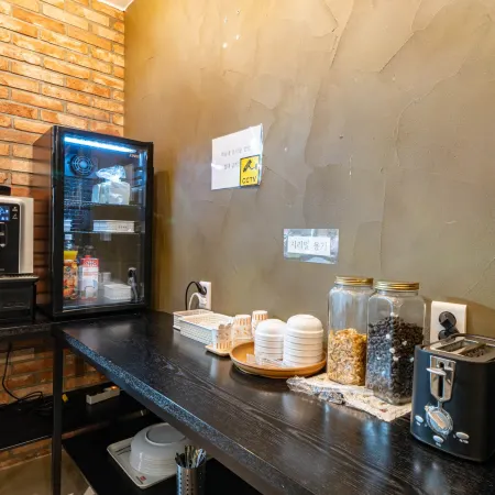 Yangsan Pyeongsan Den Bastar Hotel