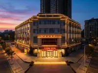 Vienna Hotel (Yingshan Wenshen Zhen Bisheng Avenue Branch) - Parkering