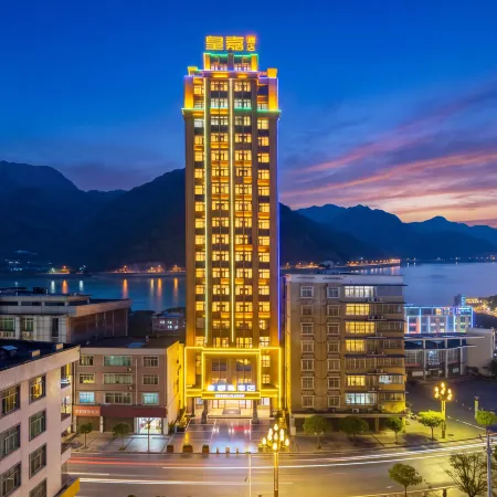 Huangjia Hotel