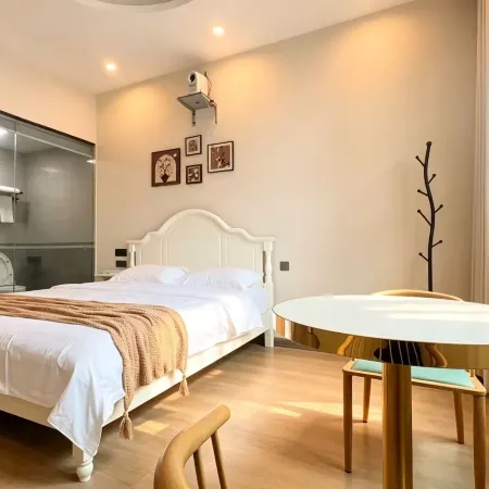 Jinghui Themed Movie Homestay (Hubei Engineering College)