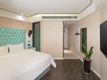 Xian Qinya Hotel (Peng'an Wuxing Garden) Отели рядом с достопримечательностью «Peng'an Jialing First Hometown Scenic Area Scenic Area Management Bureau»