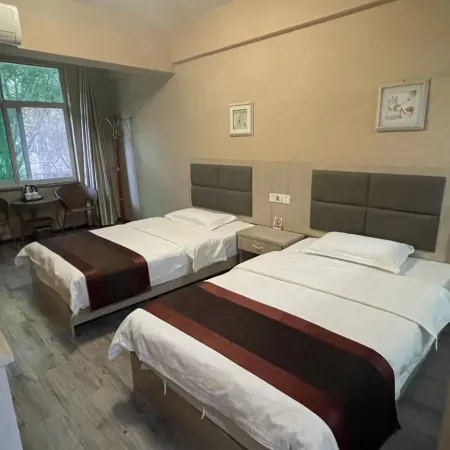 Rongqi Hotel
