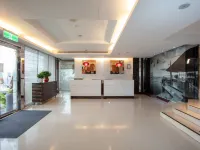 Cloud Hotel Riverside Hotels near Hobe Fort