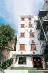 Haikou Mingyanglou Homestay (Qilou Old Street Bell Tower Branch)