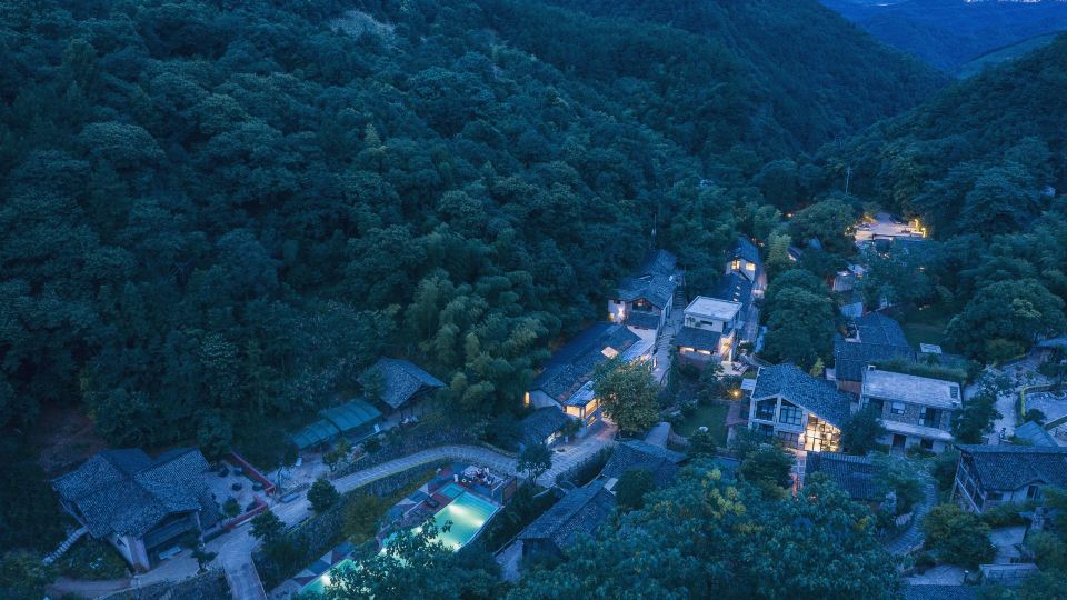 Shilily Hidden World Beishan Villa Resort