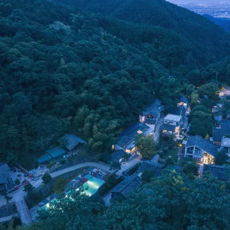 Shilily Hidden World Beishan Villa Resort