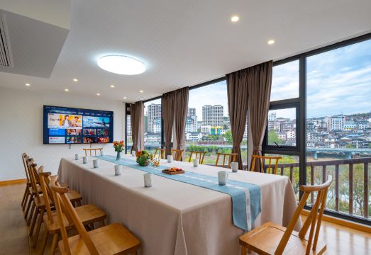 2. 제즈·샹시즈롄 ..