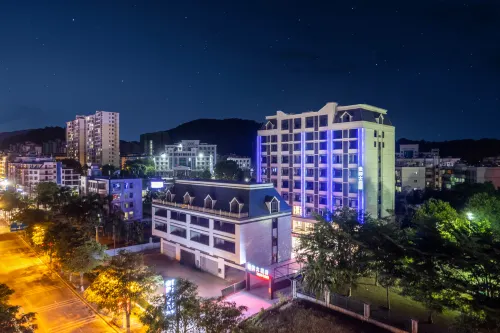 HongXing Hotel فنادق في بايشا