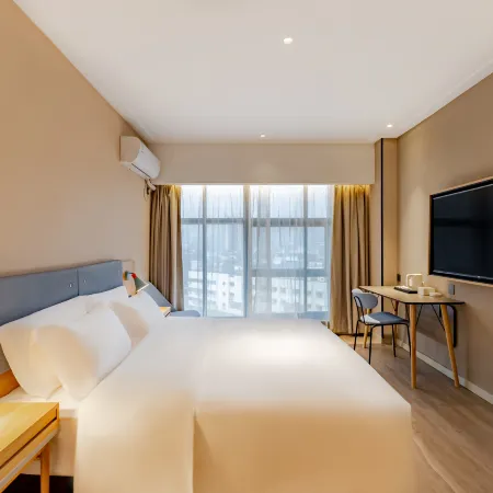 Maple Hotel