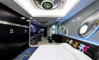 Wakanda E-sports Hotel (Zhongnan Century City Branch)