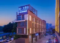 Jame Joyc Coffetel (Guangzhou South Railway Station Qifu New Village) Hotels near Chimelong Paradise