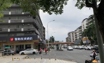 Junyi Hotel (Meizhou Baihuazhou Branch)