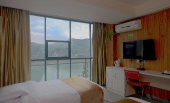 Xinshidai Holiday Hotel