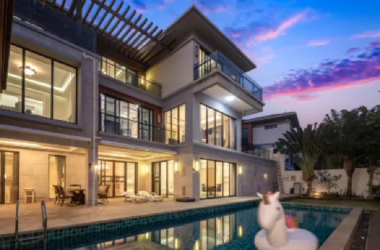 Sanya Live·Longxi Yueshu Swimming Pool Holiday Bungalow Villa (Yalong Bay Branch) Hotels in 