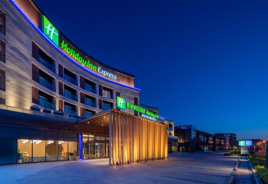 다롄 호텔 발코니에서 바라본 바다 전망