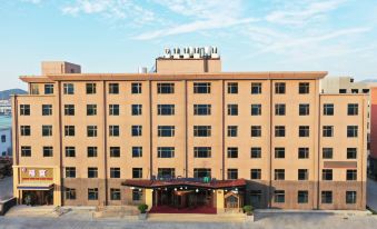 Campanile Hotel (Weihai Film and Television City North High-speed Railway Station)