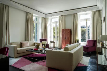 Fauchon l'Hotel Paris Отели рядом с достопримечательностью «Сад Отель де Сан»