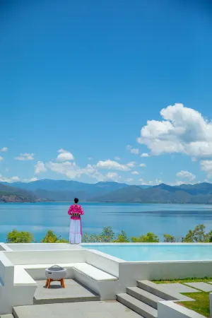 luguhuxingyeYunshanwang Hotel Отели рядом с достопримечательностью «Lugu Lake Viewing Platform»