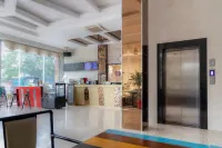 Yin Ledi Hotel