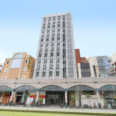 Quintessa Hotel Kagoshima Tenmonkan Relax&Sleep Отели рядом с достопримечательностью «Железнодорожная станция Кагосима»