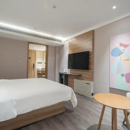 HanTing Hotel (Jiujiang Railway Station Square)