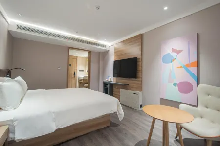 HanTing Hotel (Jiujiang Railway Station Square)