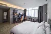 IDJ i Electronic Sports Hotel (Zhuhai Lovers Road Seaside Swimming Pool)