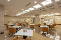 Starway Hotel (Yingkou Bayuquan Shanhai Plaza)