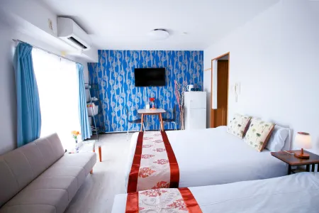 HOTEL AARON TsuTen West Отели рядом со станцией JR Abikocho Station