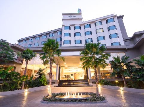 Grand Riverside Hotel, Phitsanulok (โรงแรมแกรนด์ริเวอร์ไซด์ พิษณุโลก)