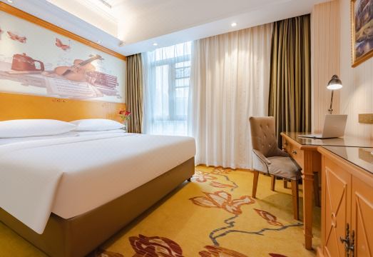 4. 비엔나 호텔 (..