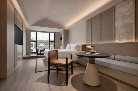 Annai · Xizhou Ji Hotel Отели рядом с достопримечательностью «Furong Town»