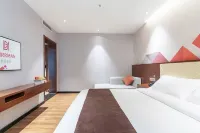 Borman Jingzhou Ancient City Wall Moat View Hote - Pet friendly