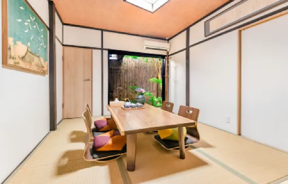 Sakuraya･Senmoto Kyoto Station Japanese Style Villa Hotel a 