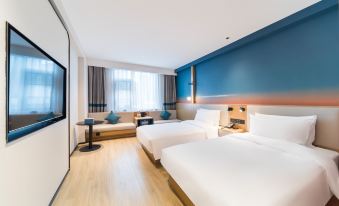 Ni Hao Hotel (Wuhan Guanggu Fozuling Subway Station)