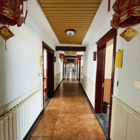 Huayi Select Hotel (Haiyang Duoshan Jie)