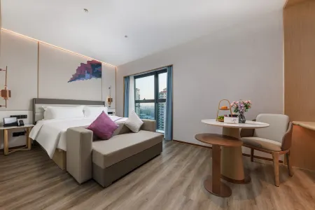 elong Hotel Shenzhen South China City