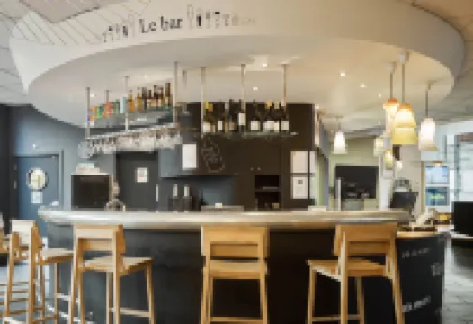 巴黎北維勒班特民宿酒店