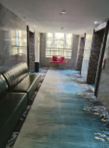 This Shi Hotel (Zhoukou Municipal Government Arts and Science College)