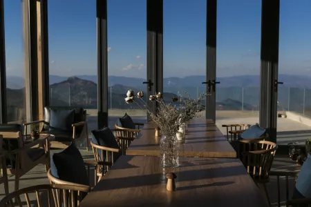 Yuanyang Yuanshe Azheke Hotel (Azheke Ancient Village) Отели рядом с достопримечательностью «Pu Gao Lao Zhai»