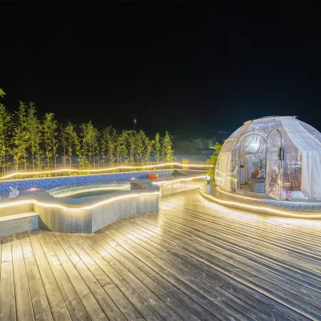 Huizhou Nankunshan Chuyi Designer Parent-child Theme Pool Hot Spring Villa