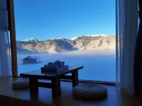 Yilahai Jijing Manor (Shangri-La Ten Miles Snow Mountain)