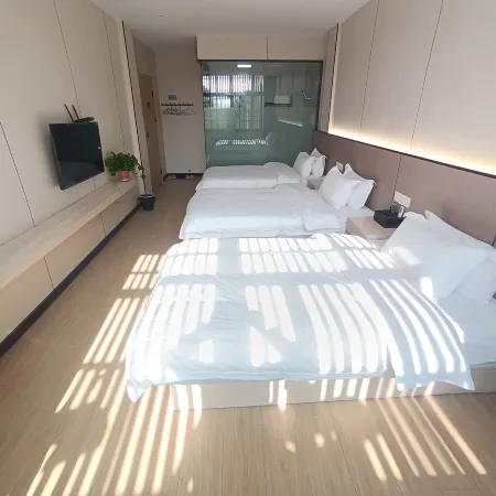 Dongzhi Xiangxu Yijia Hotel