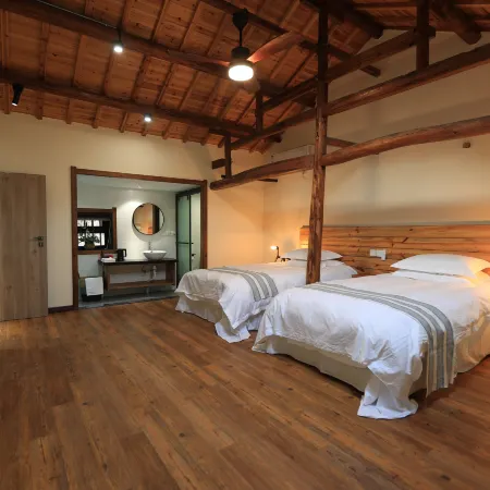 Tianlu Valley Inn Отели рядом с достопримечательностью «Shanhuling»