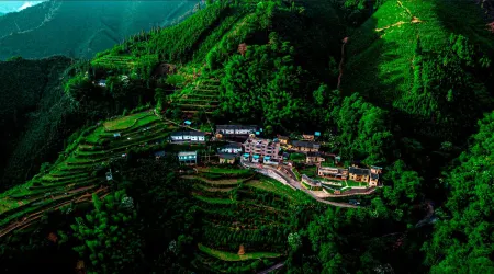 Trader's Home@Happy Mountain Lodge Отели в г. Лечан