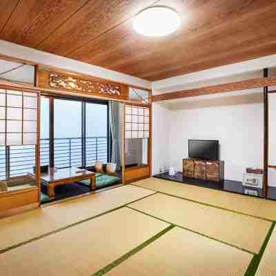 洞爺温泉ホテル華美 Rooms