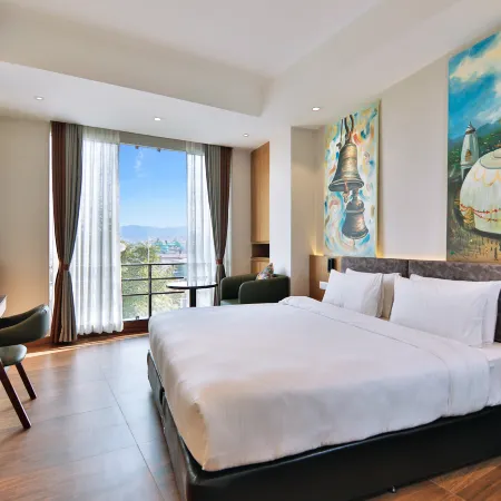Lakhey Hotel