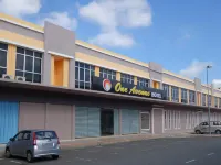One Avenue Hotel (Ijm) Hotels near Sandakan Airport