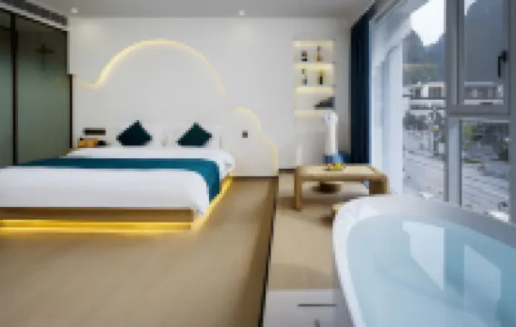 โรงแรมไมไทม์