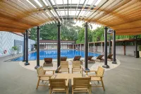 Artotel Gelora Senayan Jakarta - Pool
